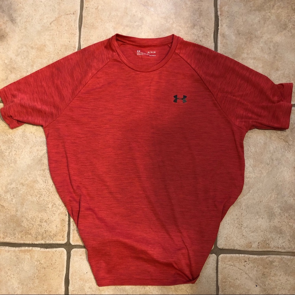 Men’s underarmour heat gear shirt